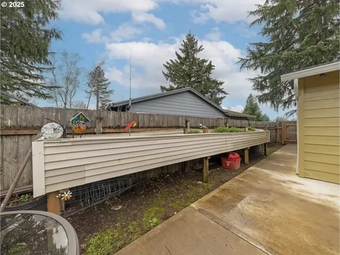 236 S 5th Avenue Cornelius OR 97113