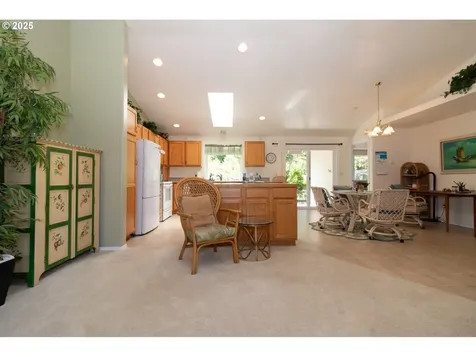 47 Park Village Drive Florence OR 97439
