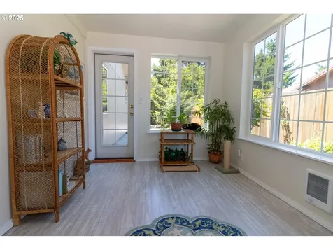 47 Park Village Drive Florence OR 97439