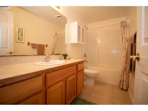47 Park Village Drive Florence OR 97439