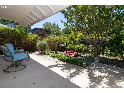 47 Park Village Drive Florence OR 97439