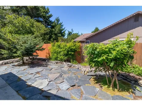 47 Park Village Drive Florence OR 97439