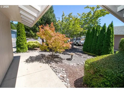 47 Park Village Drive Florence OR 97439