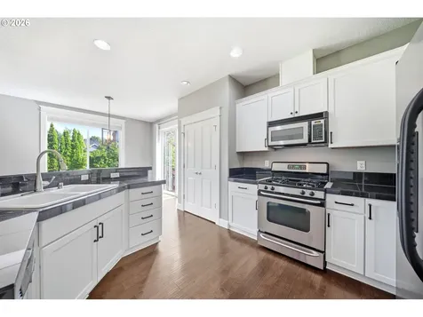10214 NE 102nd Street Vancouver WA 98662