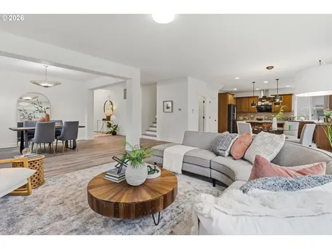 19319 Dogwood Court Lake Oswego OR 97035