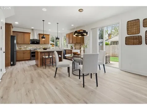 19319 Dogwood Court Lake Oswego OR 97035