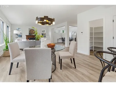 19319 Dogwood Court Lake Oswego OR 97035