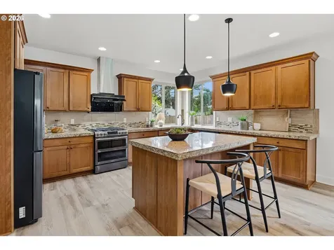 19319 Dogwood Court Lake Oswego OR 97035