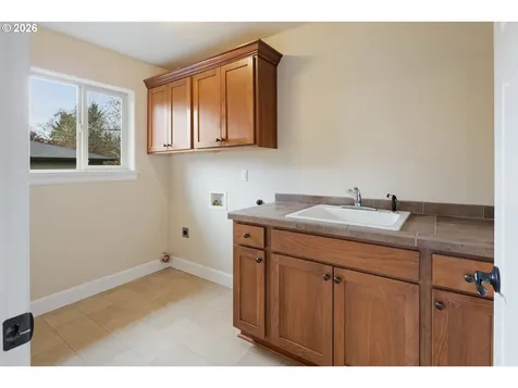 19319 Dogwood Court Lake Oswego OR 97035