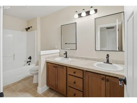 19319 Dogwood Court Lake Oswego OR 97035