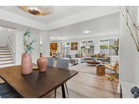 19319 Dogwood Court Lake Oswego OR 97035