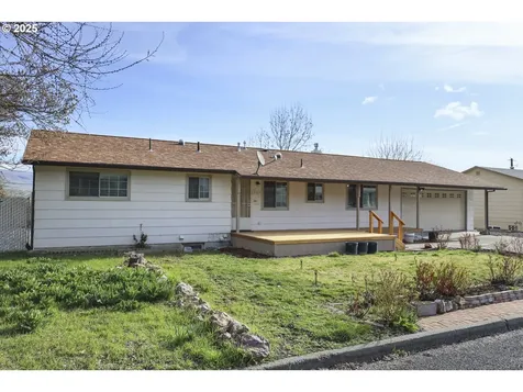 2313 W 14th Street The Dalles OR 97058