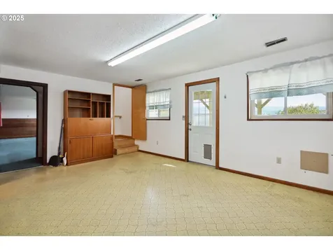 2313 W 14th Street The Dalles OR 97058