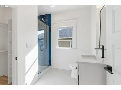 2945 NE 57th Avenue Portland OR 97213