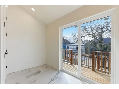2945 NE 57th Avenue Portland OR 97213
