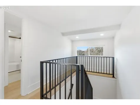 2945 NE 57th Avenue Portland OR 97213