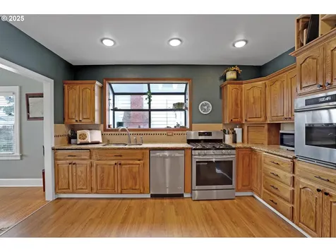 3516 NE 78th Avenue Portland OR 97213