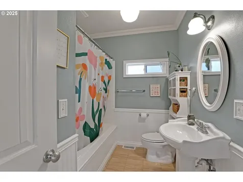 3516 NE 78th Avenue Portland OR 97213
