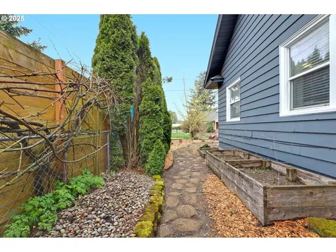 3516 NE 78th Avenue Portland OR 97213