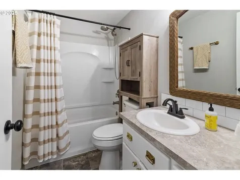13000 NE 93rd Street Vancouver WA 98682