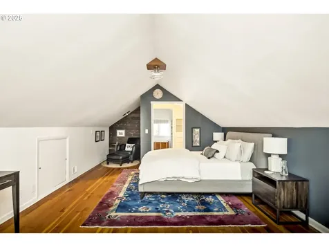 5733 NE 19th Avenue Portland OR 97211