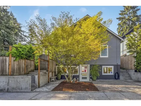 5733 NE 19th Avenue Portland OR 97211