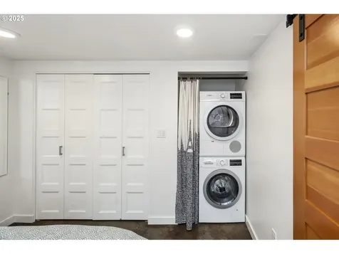 5733 NE 19th Avenue Portland OR 97211
