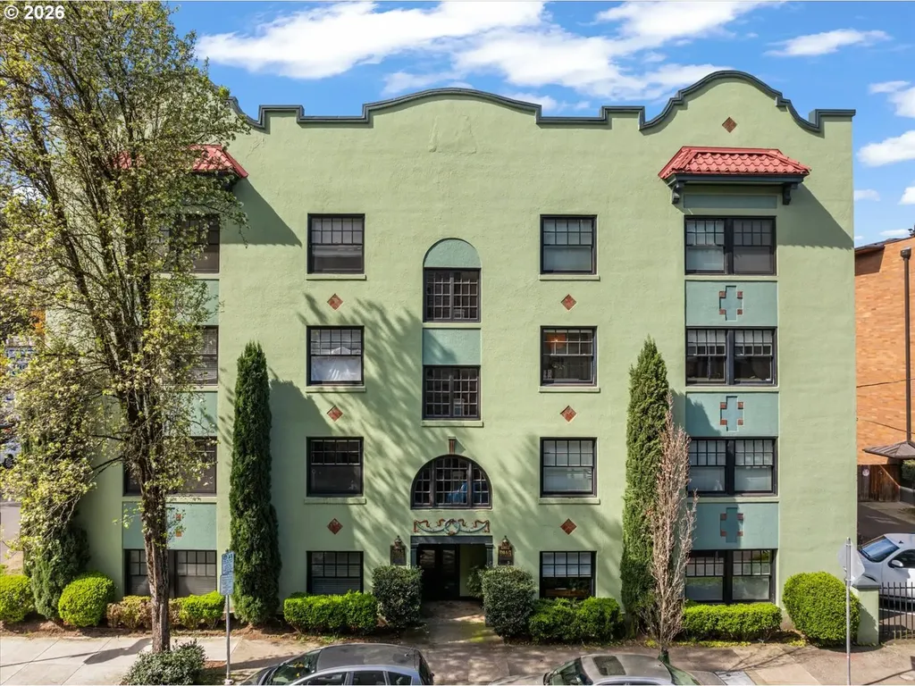 507 NW 22nd Avenue Portland OR 97210