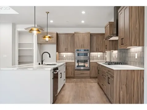 16803 NE 38th Avenue Vancouver WA 98686