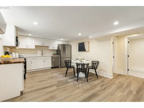 6402 SE 22nd Avenue Portland OR 97202