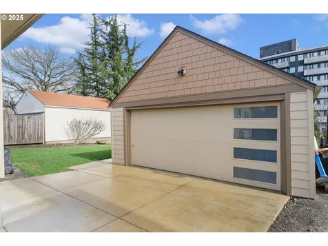 6402 SE 22nd Avenue Portland OR 97202