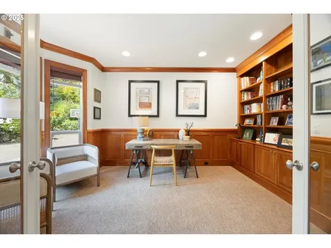 6786 SW Canyon Drive Portland OR 97225