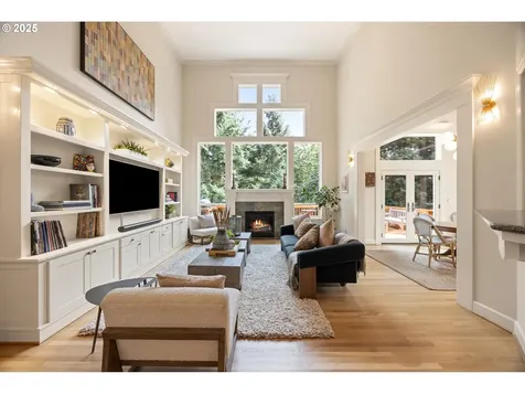 6786 SW Canyon Drive Portland OR 97225