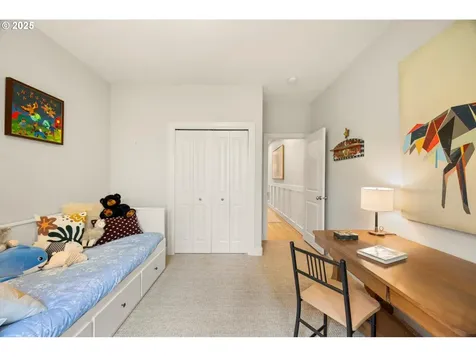 6786 SW Canyon Drive Portland OR 97225