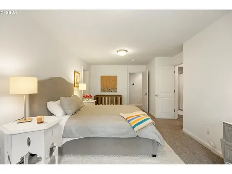 6786 SW Canyon Drive Portland OR 97225