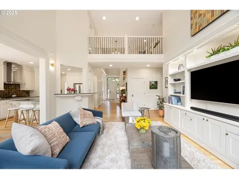 6786 SW Canyon Drive Portland OR 97225