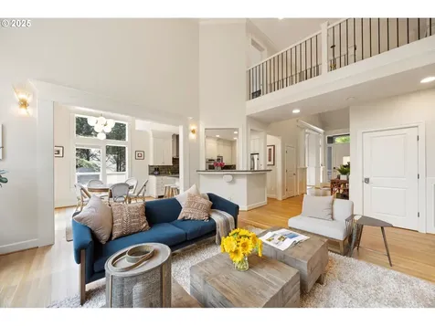 6786 SW Canyon Drive Portland OR 97225