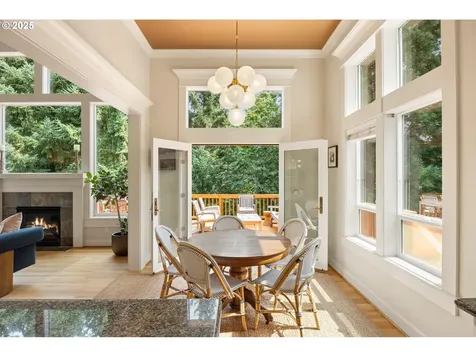 6786 SW Canyon Drive Portland OR 97225