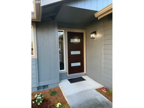 3110 Flower Avenue NE Salem OR 97301