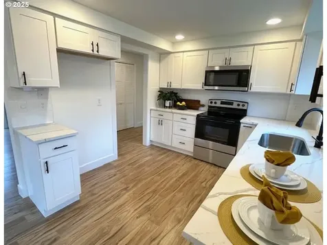 3110 Flower Avenue NE Salem OR 97301