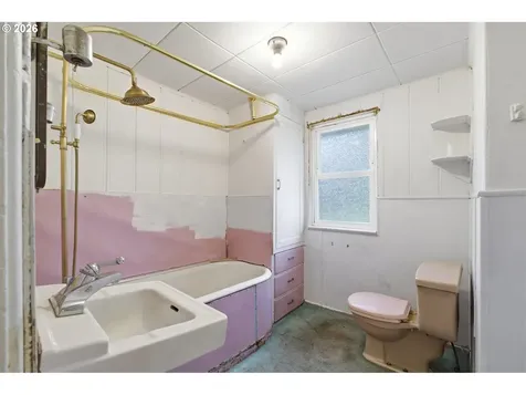826 E 15th Street The Dalles OR 97058