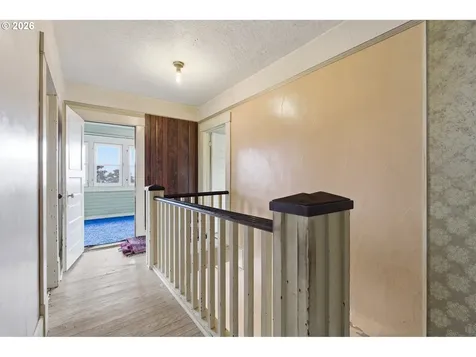 826 E 15th Street The Dalles OR 97058