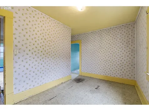 826 E 15th Street The Dalles OR 97058