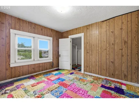 826 E 15th Street The Dalles OR 97058