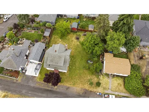 826 E 15th Street The Dalles OR 97058