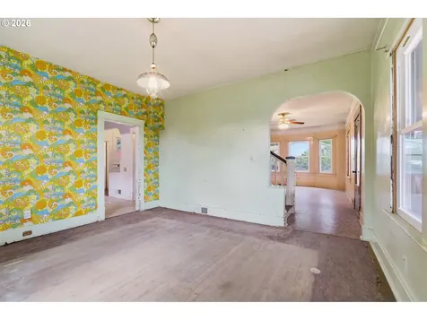 826 E 15th Street The Dalles OR 97058
