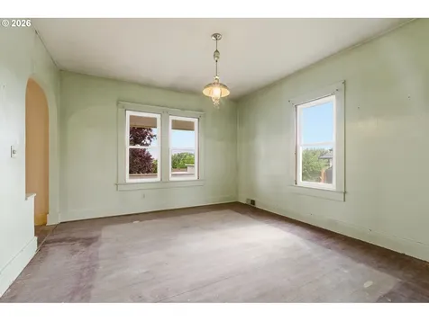826 E 15th Street The Dalles OR 97058