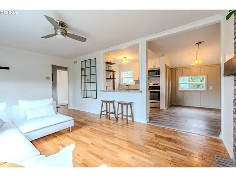 127 Ash Avenue Wood Village OR 97060