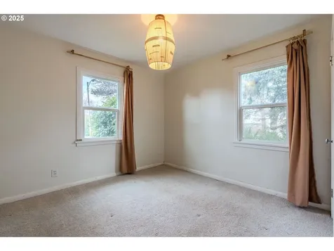 127 Ash Avenue Wood Village OR 97060