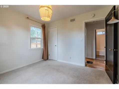 127 Ash Avenue Wood Village OR 97060